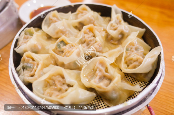 一籠蒸餃