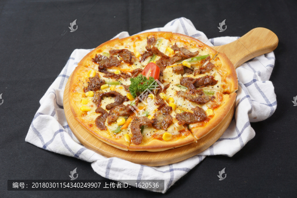 黑椒牛肉披薩