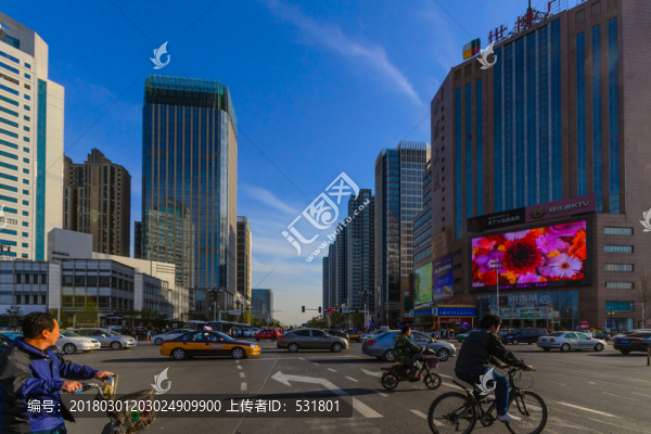 城市中心的建筑,城市街道