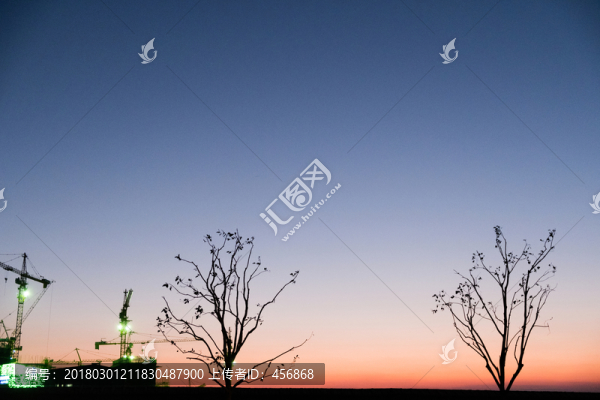 傍晚天空