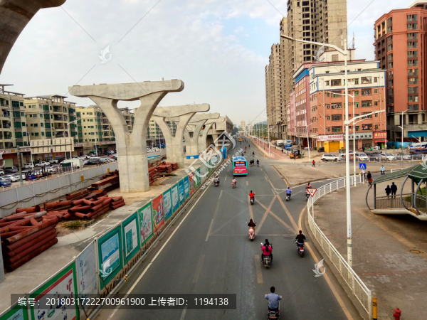 地鐵建設(shè),高架橋,非機(jī)動(dòng)車違章