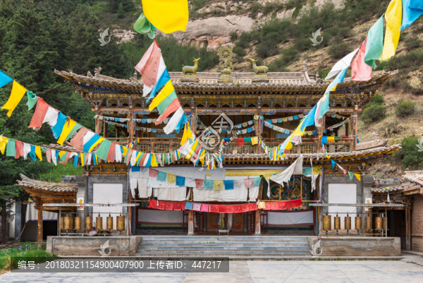 張掖馬蹄寺寺廟