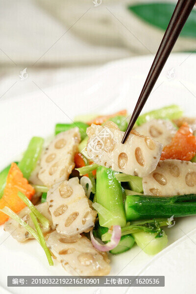 時(shí)蔬炒藕夾