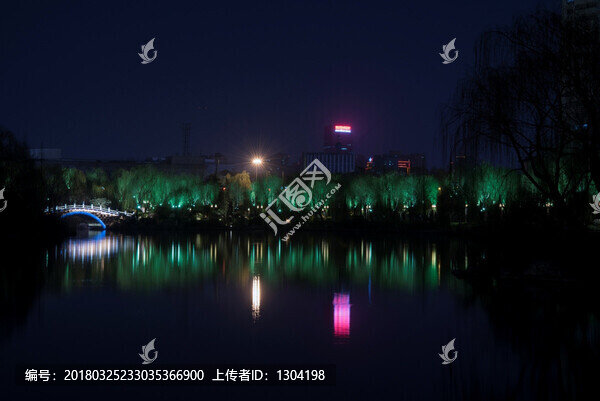 大明湖夜景
