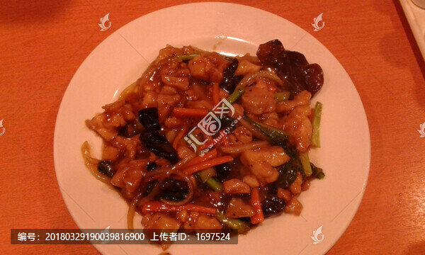 木耳炒雞肉