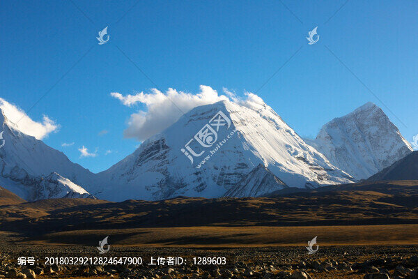 夕陽下的雪山