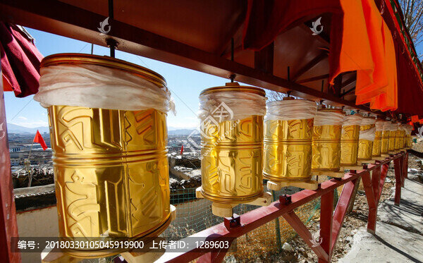 扎什倫布寺的轉(zhuǎn)經(jīng)筒