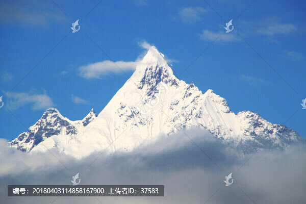 梅里雪山