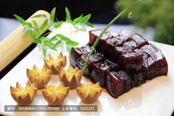 鹵蛋紅燒肉