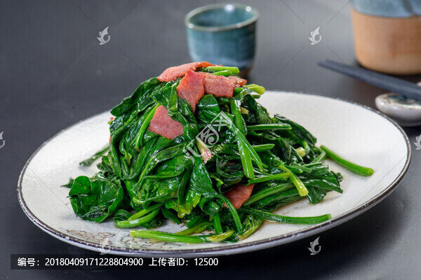 菠菜炒腌肉