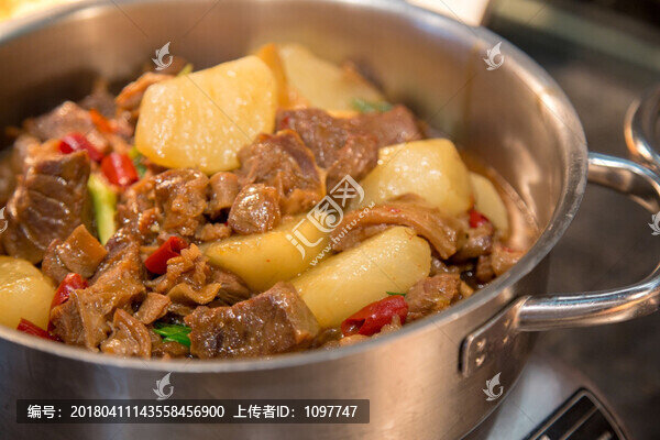 蘿卜燉牛腩
