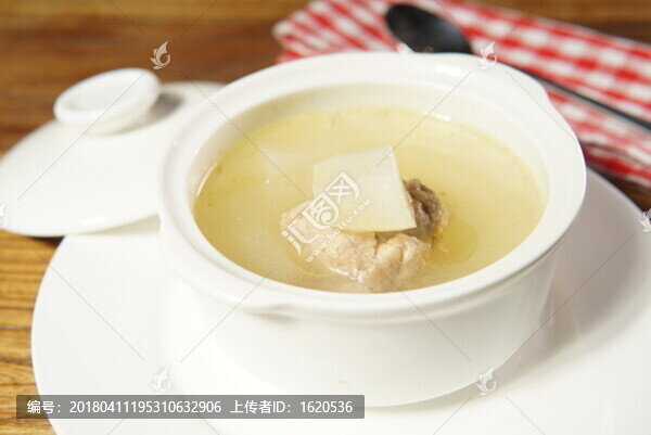 蘿卜排骨湯