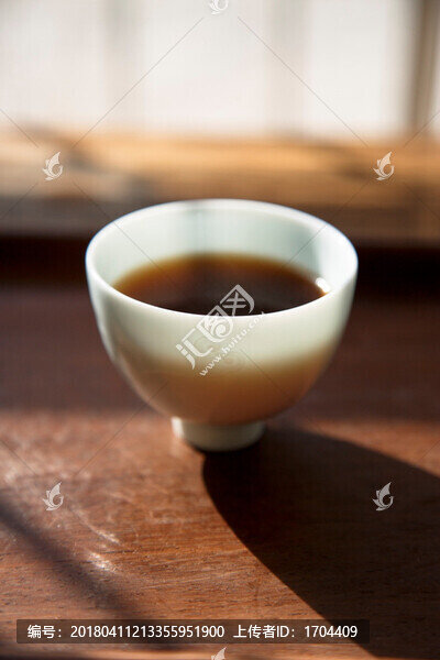 普洱茶影青杯