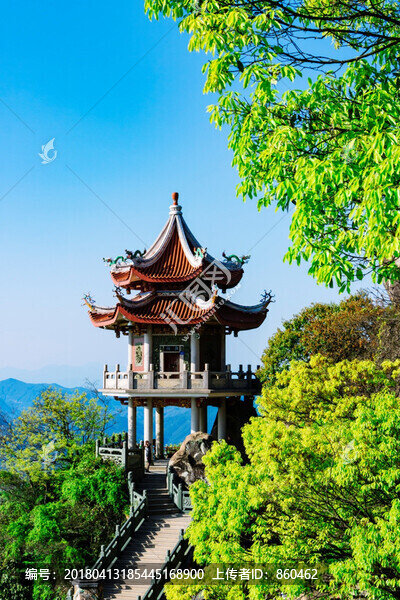 山腰涼亭