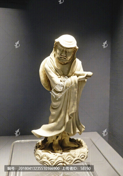 德化窯達(dá)摩執(zhí)鞋像,明代