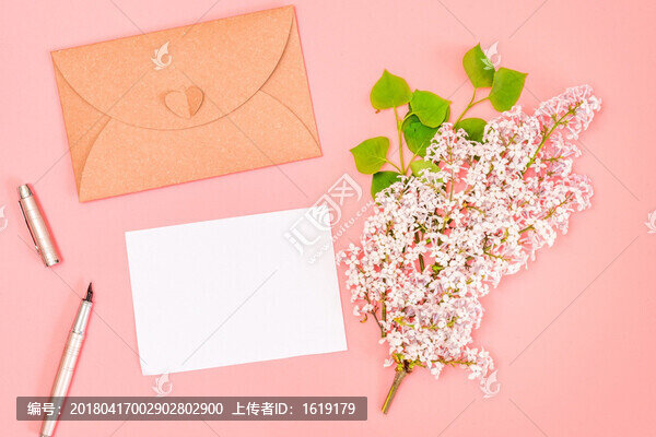 鮮花和信封