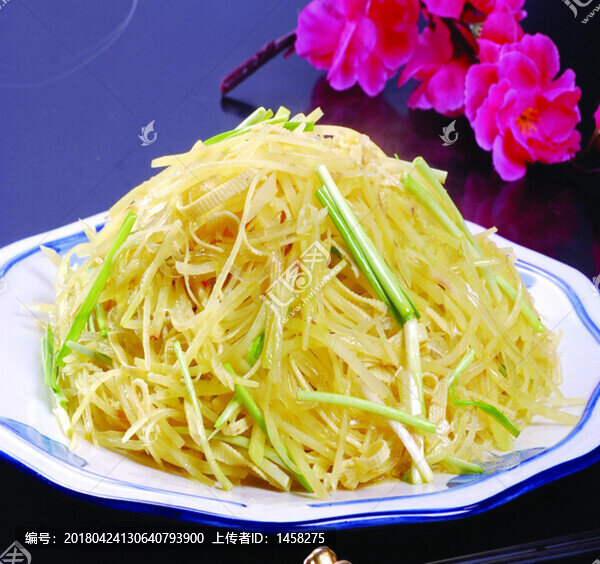 蒜苗炒三絲