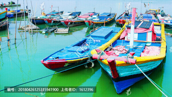 小漁船