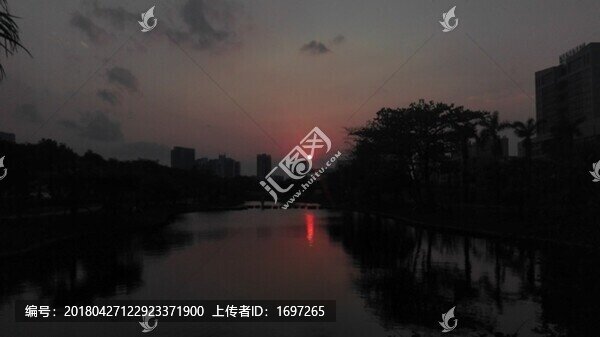 高校水景教室傍晚