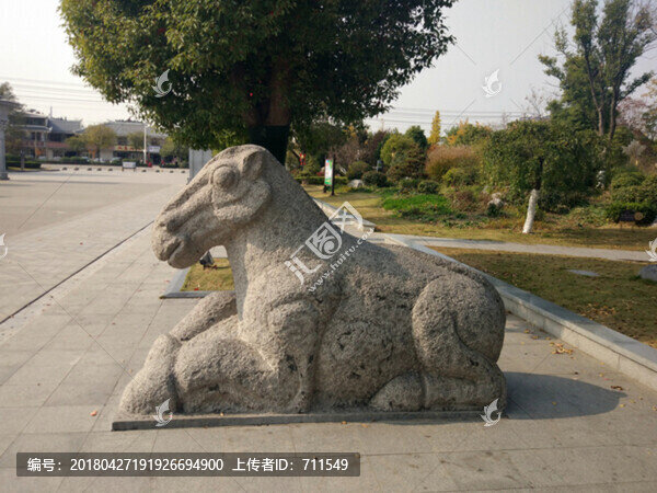 徐州龜山漢墓石馬
