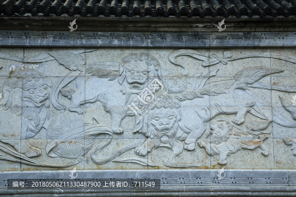 獅子浮雕