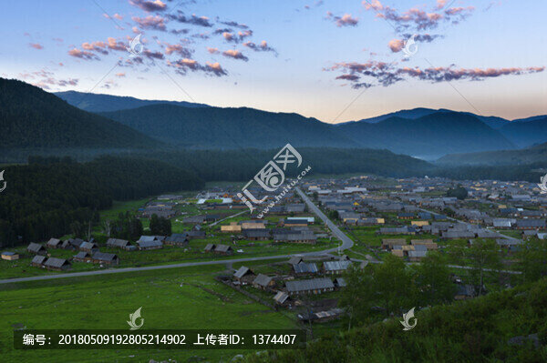 禾木晨光