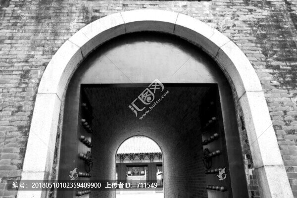 宮城城門黑白照-匯圖網(wǎng) www.fosd68.com 宮城城門黑白照