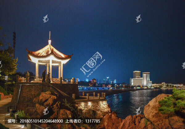 海濱夜景