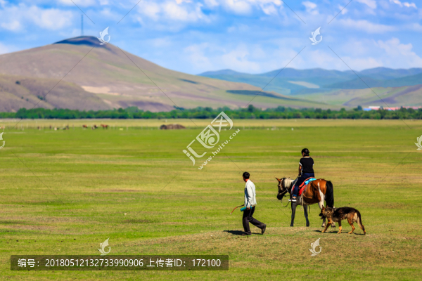 草原騎馬