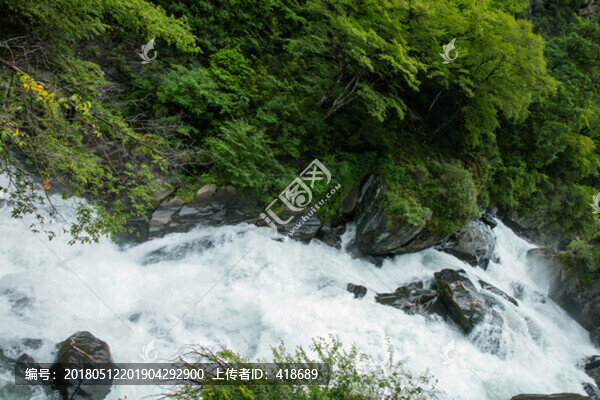 四川公路上的風(fēng)景