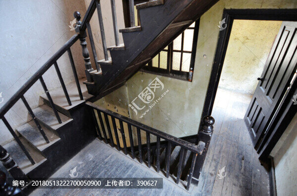 老房子內(nèi)部結(jié)構(gòu)