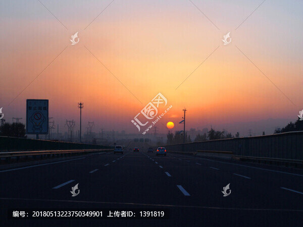 內(nèi)蒙古,高速公路落日