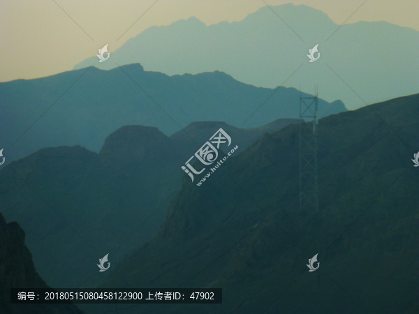 水墨天山