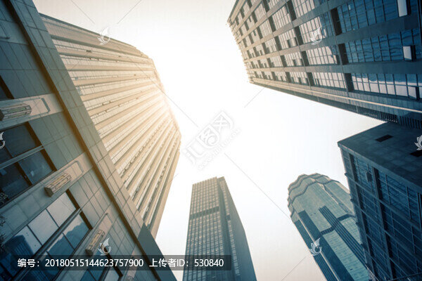 仰拍城市建筑商業(yè)大廈寫字樓