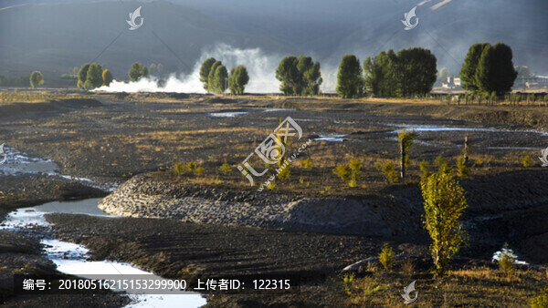 稻城河谷風(fēng)景