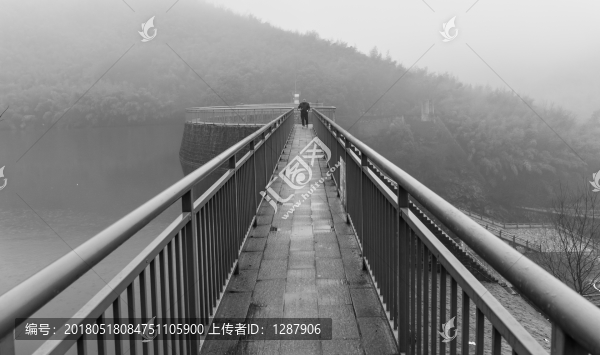 平橋石壩