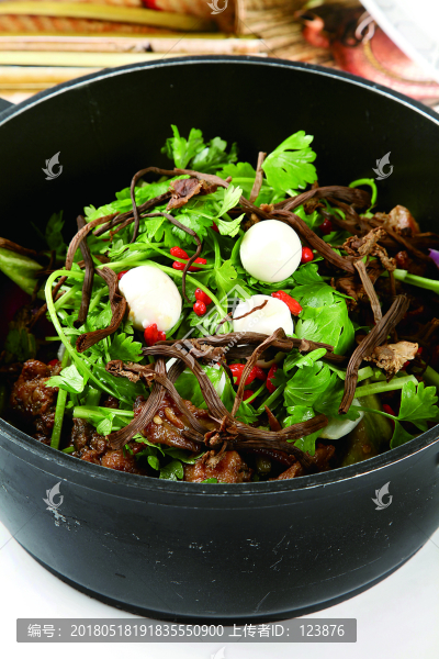 經(jīng)典茶樹菇雞煲