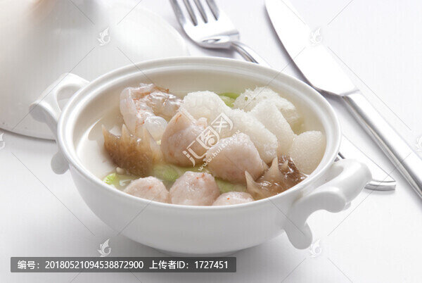 竹笙蝦丸海鮮湯