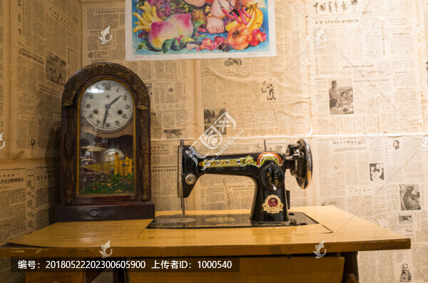 老式機(jī)縫紉機(jī),時(shí)鐘