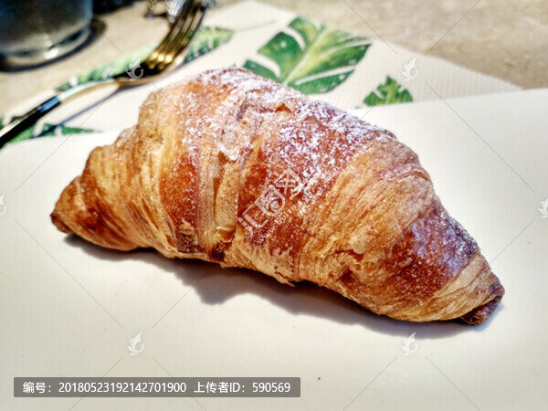 牛角包