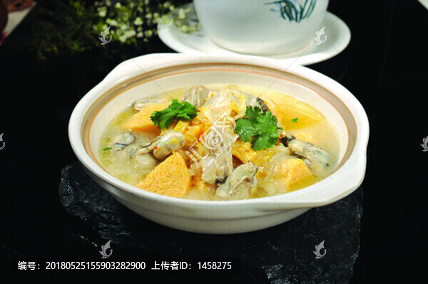 礪蝗燉酸菜