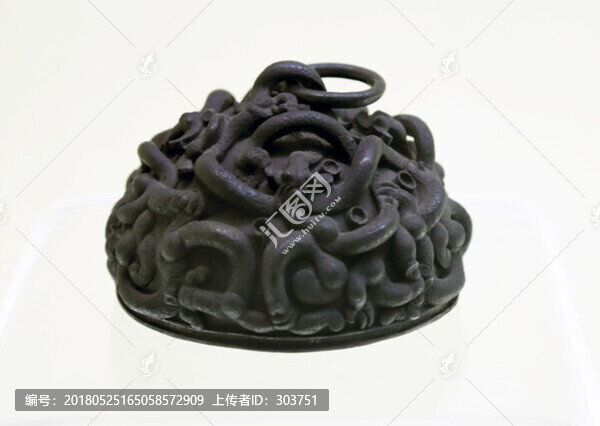 龍紋銅鎮(zhèn)