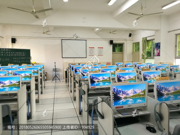現(xiàn)代計算機電腦教室電子閱覽室