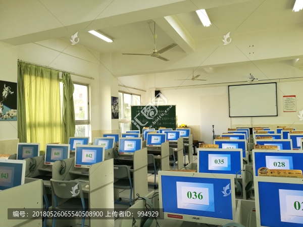 現(xiàn)代計算機電腦教室電子閱覽室