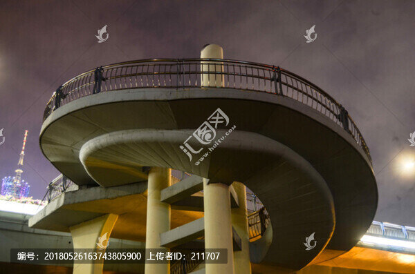 天橋