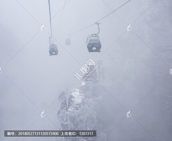 張家界天門山雪景