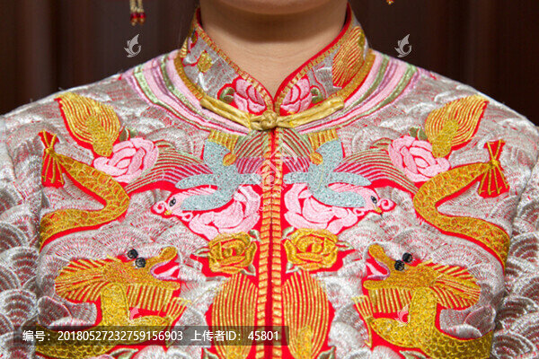 古代秀禾服