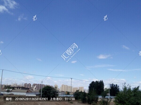 藍(lán)天白云