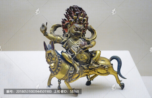 清代銅鎏金吉祥天母像