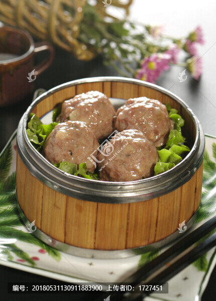 蒸肉丸